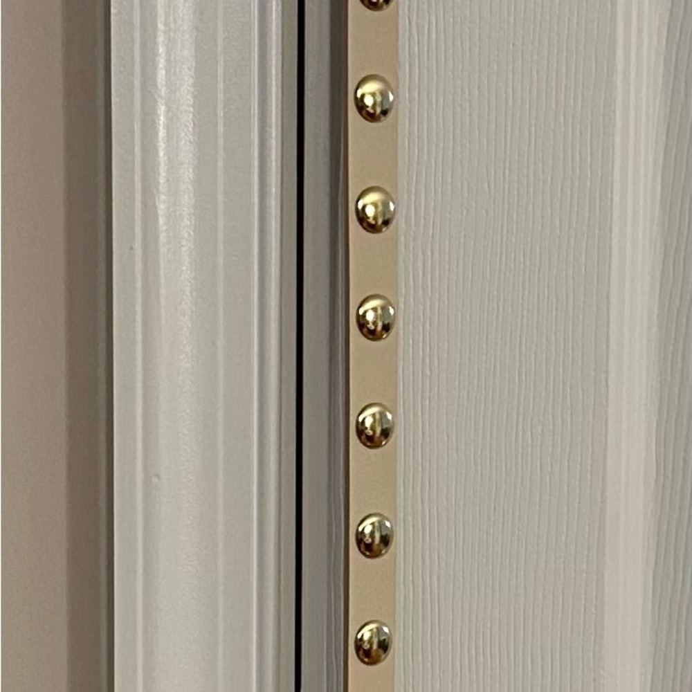 Madden Girl Cream Belt with Gold Buckle